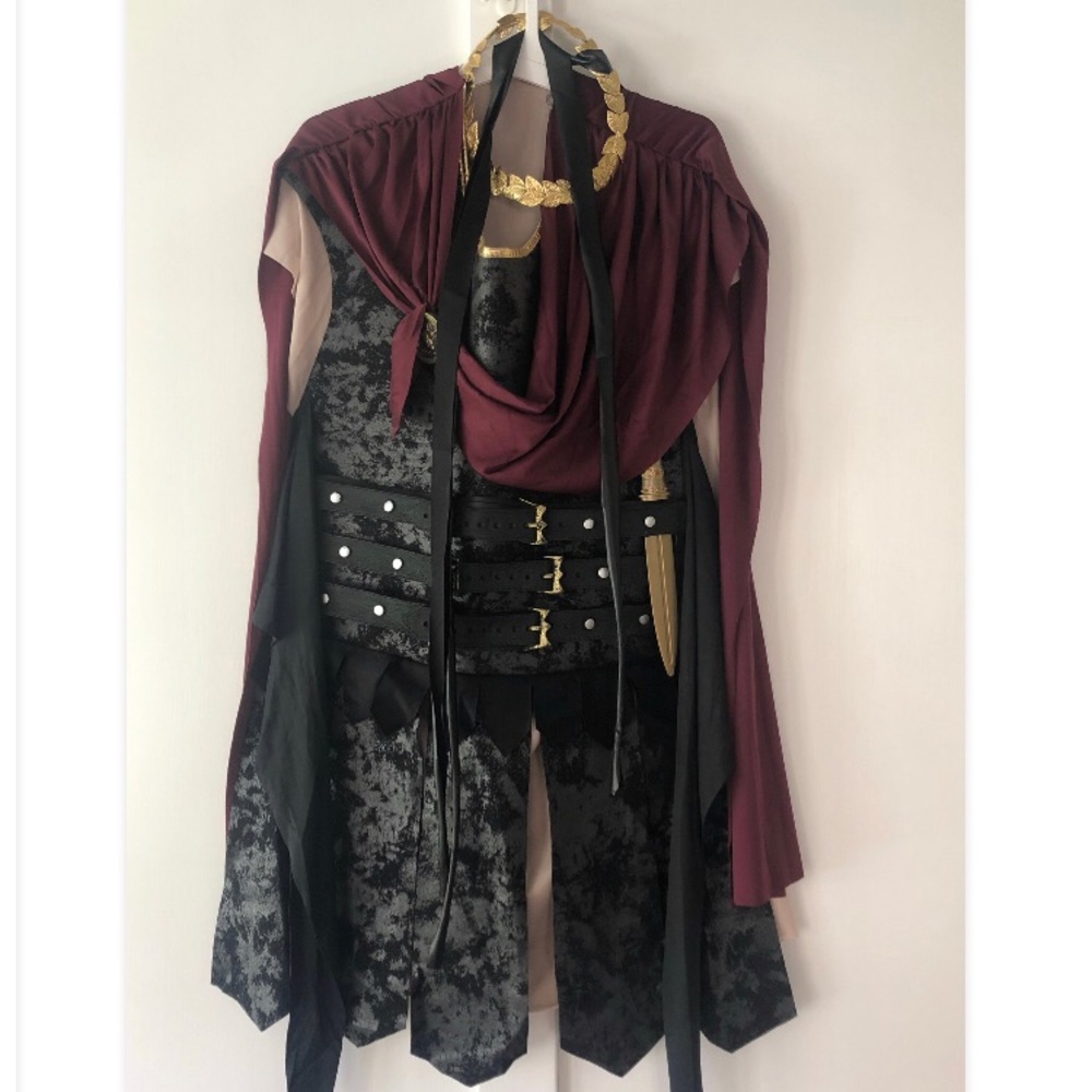 Men’s Roman Halloween Costume